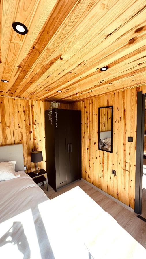 Luxe Tiny House Bij Het Leekstermeer Matsloot Экстерьер фото